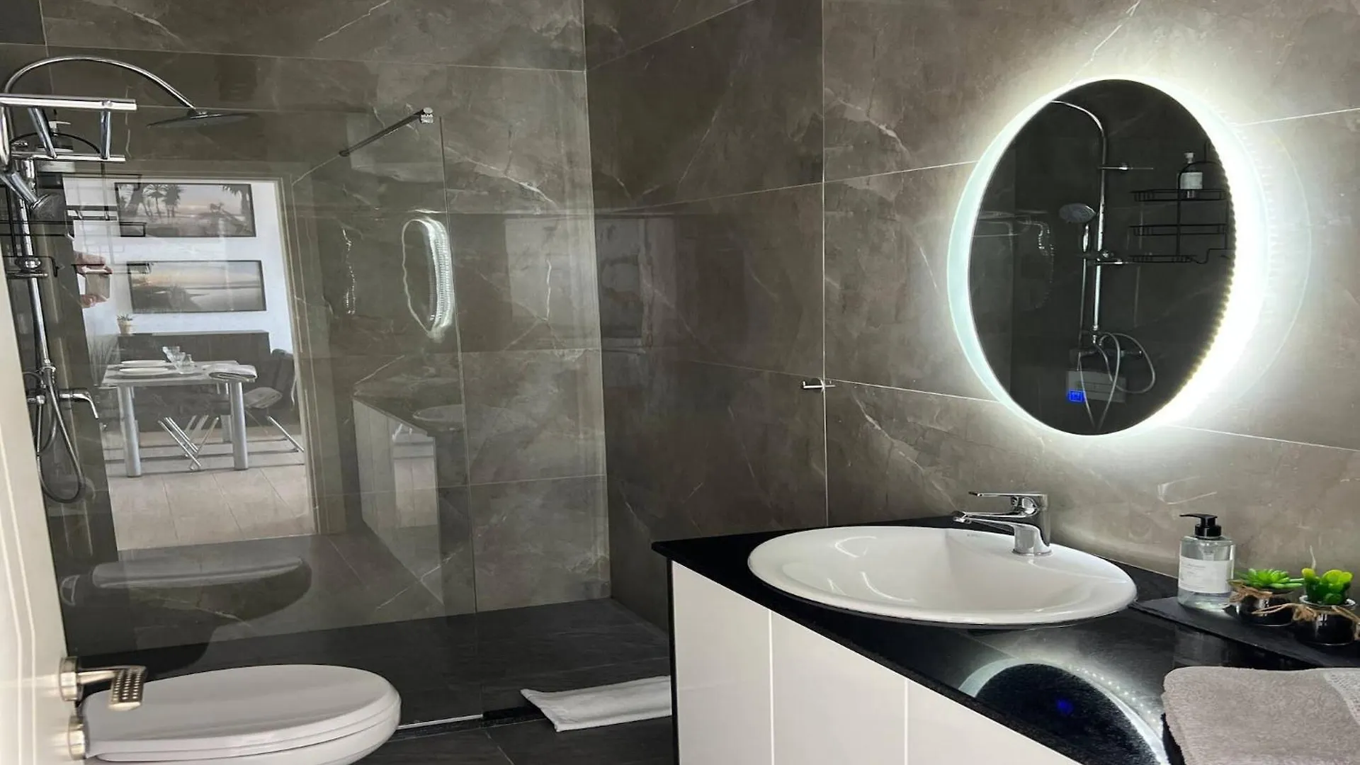 Luxury Apartment By The Ionian Sea Sarandë